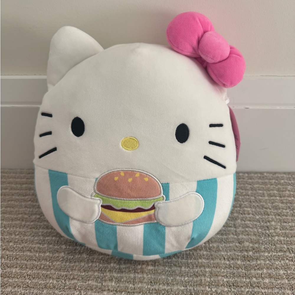 Hello Kitty Squishmallow